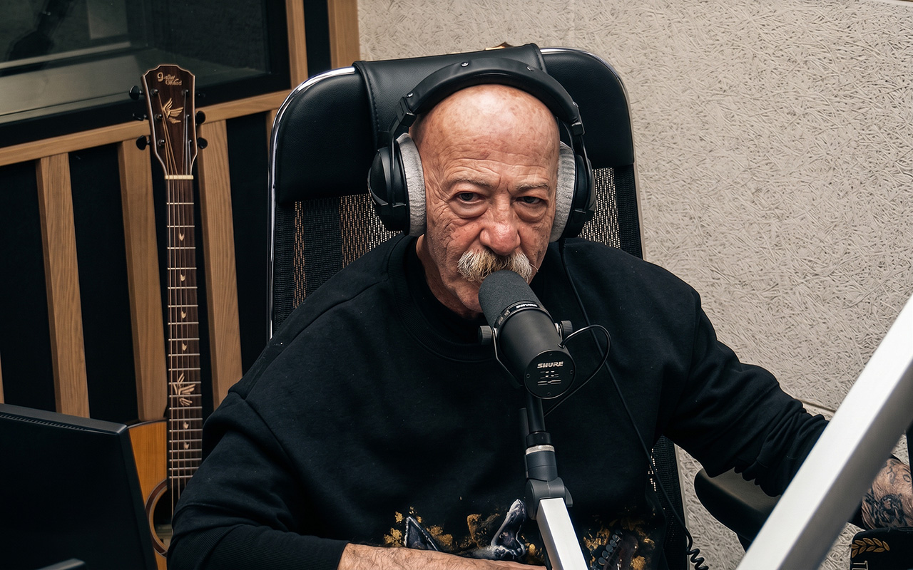 «Я на профессиональной сцене почти 50 лет»: Александр Розенбаум – о музыке, сцене и связи с Беларусью