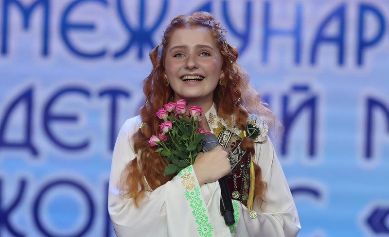 Белоруска Елизавета Цуприк лидирует на детском конкурсе «Витебск»