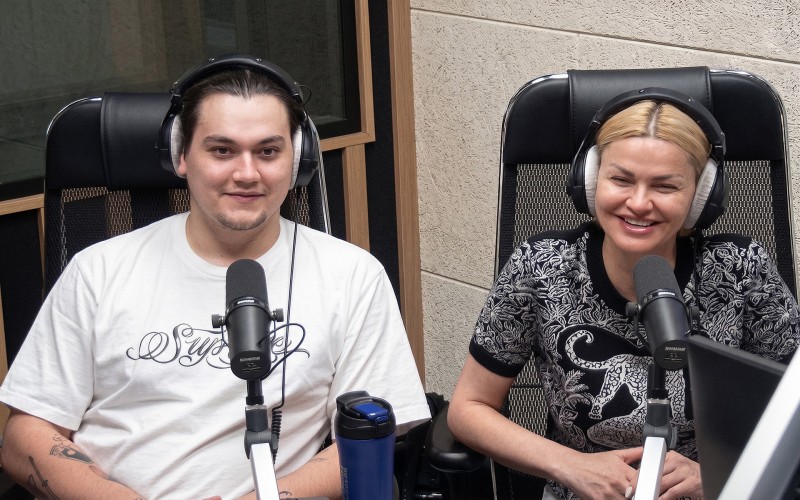 Ирина и Александр Круг: о семейном дуэте, песне «Губы Наташки» и собачках